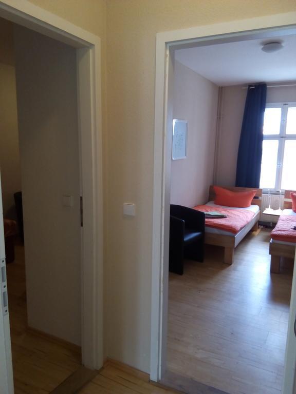 Apartmentpension Am Stadtschloss Потсдам Экстерьер фото